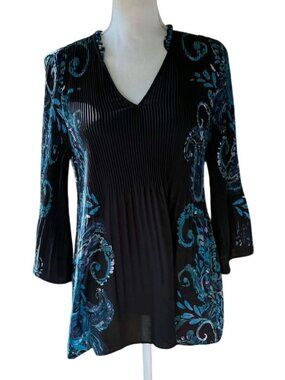 QUINTESSENTIAL Pleated V-Neck Paisley Print Blouse